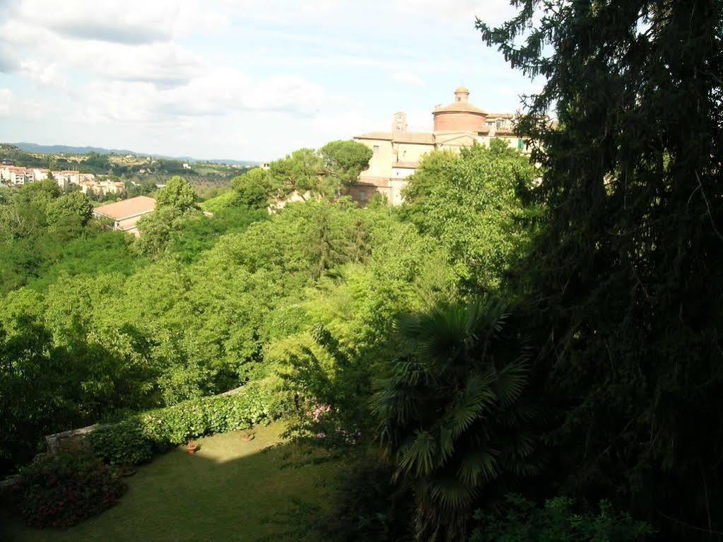 Bed and Breakfast La Dimora Dei Monaci Siena Exterior foto